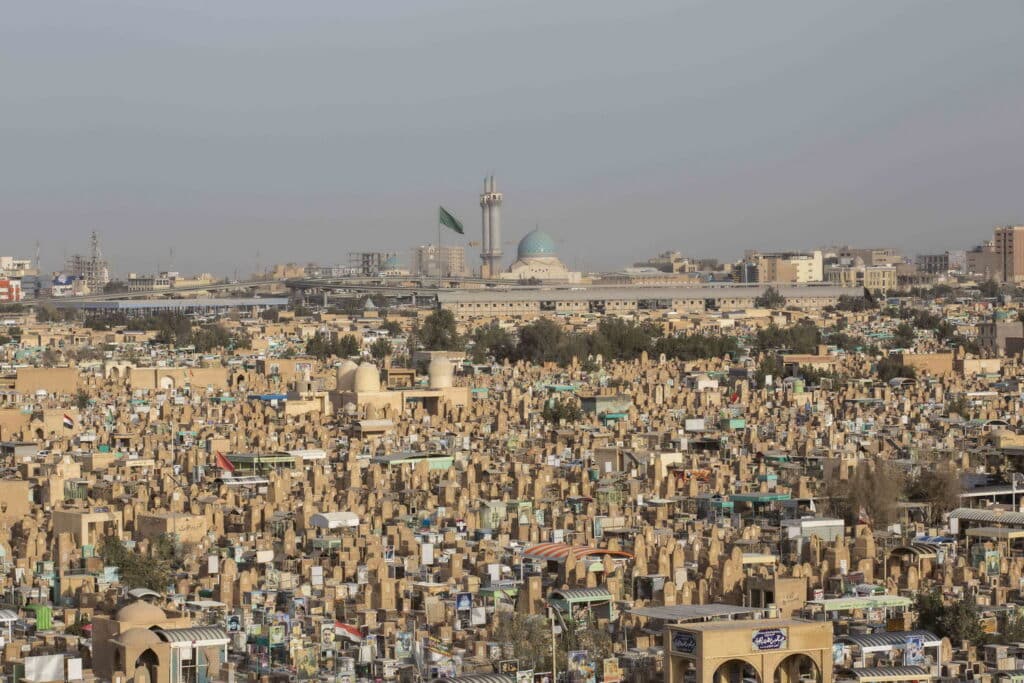 مقبرة وادي السلام